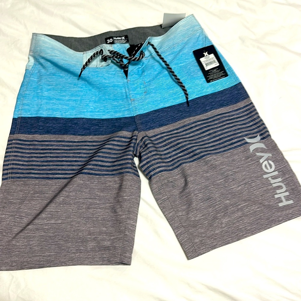 HURLEY boardshorts size 30
